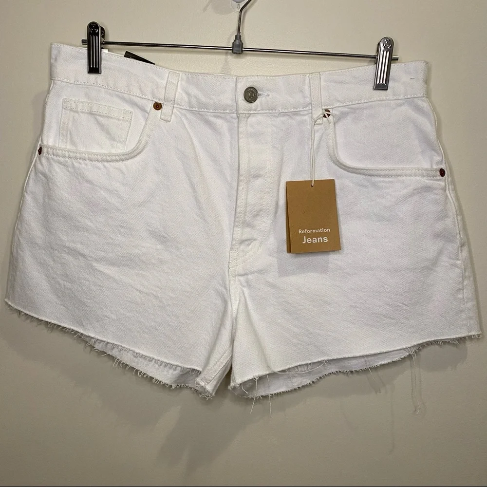 REFORMATION Charlie High Rise Jean Short 30 - Picture 5 of 8